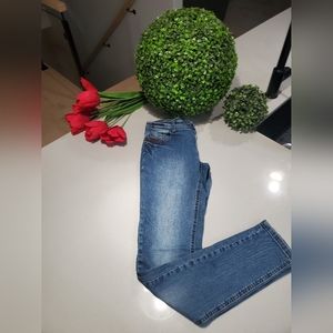 LIQUID Beau jeans de couleur bleu classique denim légèrement délavé